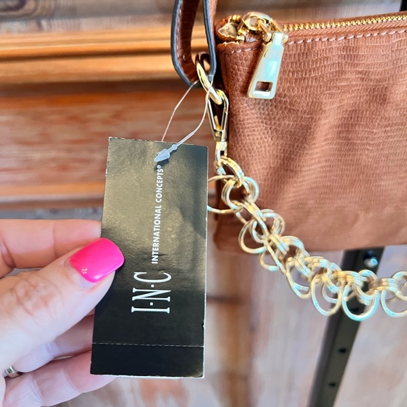 NWT INC Camel Lizard Crossbody bag with Gold tone chain in front - Picture 9 of 14